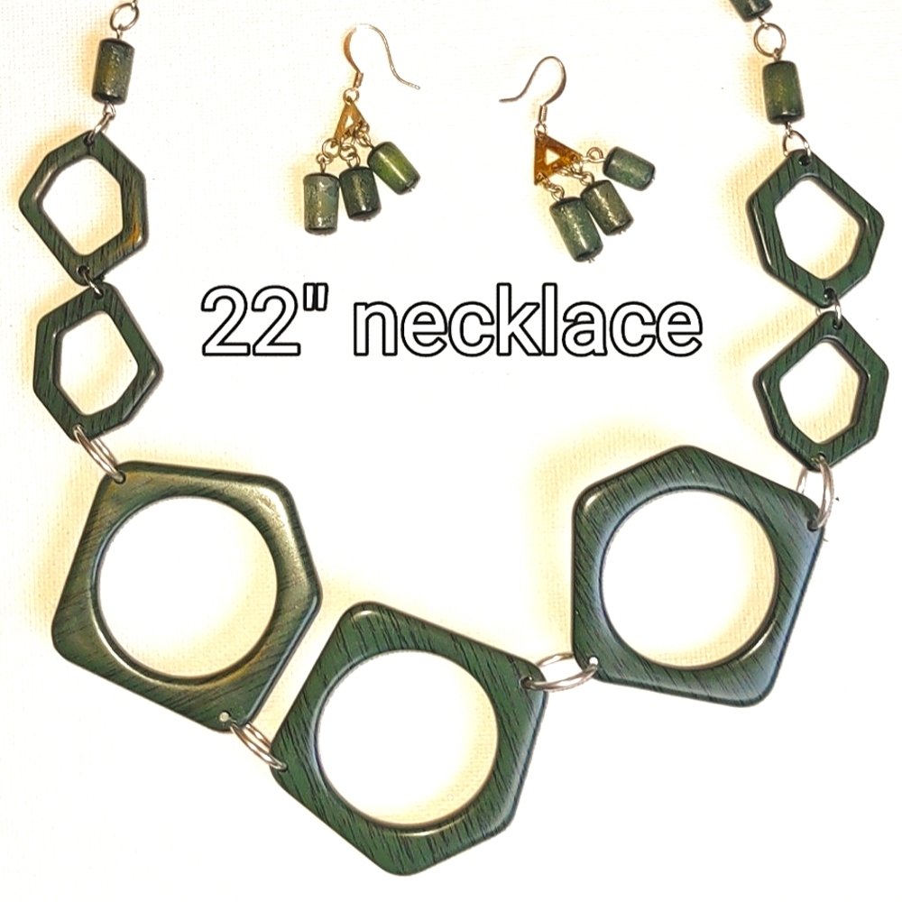 Beautiful Handcrafted necklace and earrings. Green